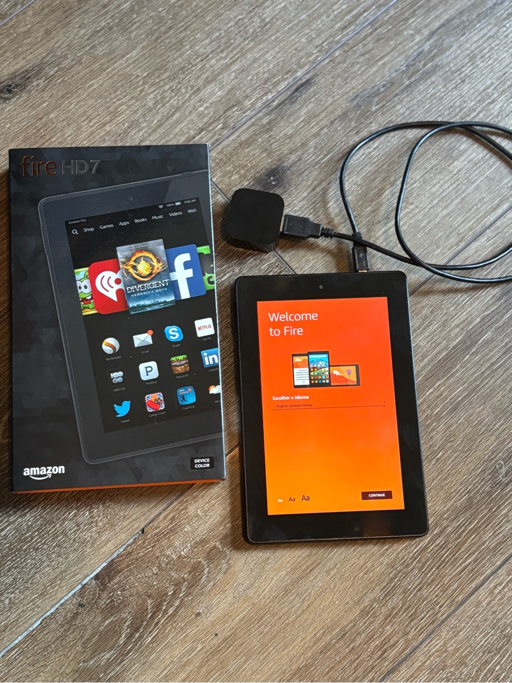 Amazon Fire HD 7 Tablet in Black with Charger